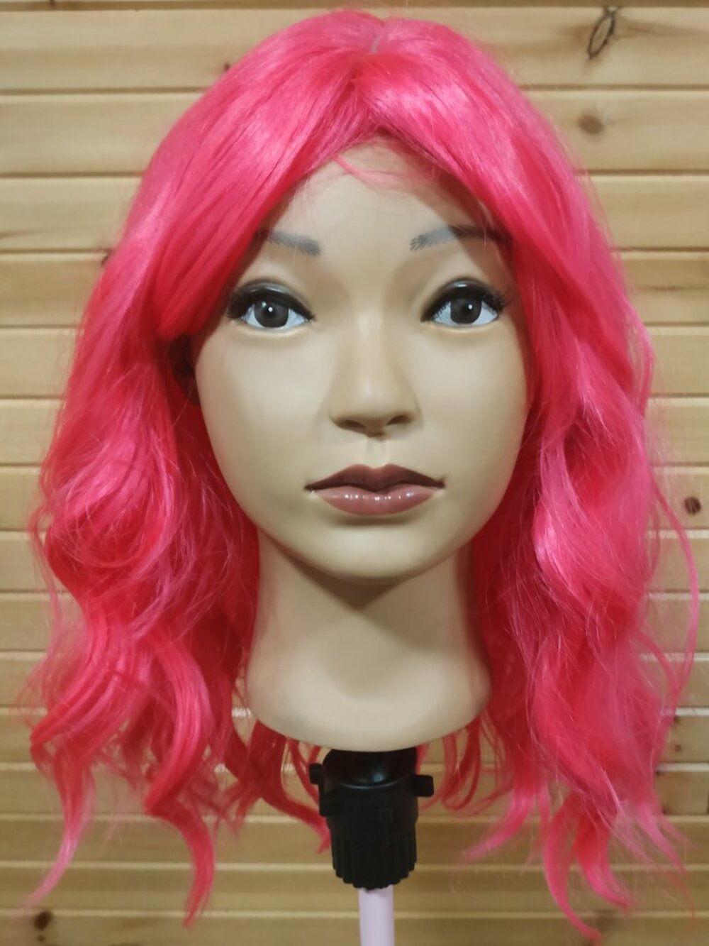 16" Wavy Hot Pink Wig with Bangs